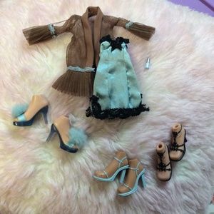 BRATZ Doll clothing, shoes, and accessories  Blue Satin Evening Wear pajama set